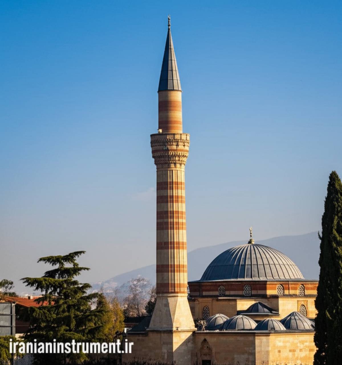 معرفی مناره ییولی